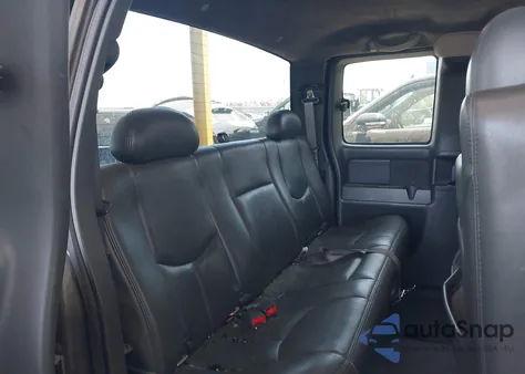 2005 Chevrolet Silverado 1500 Z71 z USA, uszkodzony, nr VIN 1GCEK19B35E221970